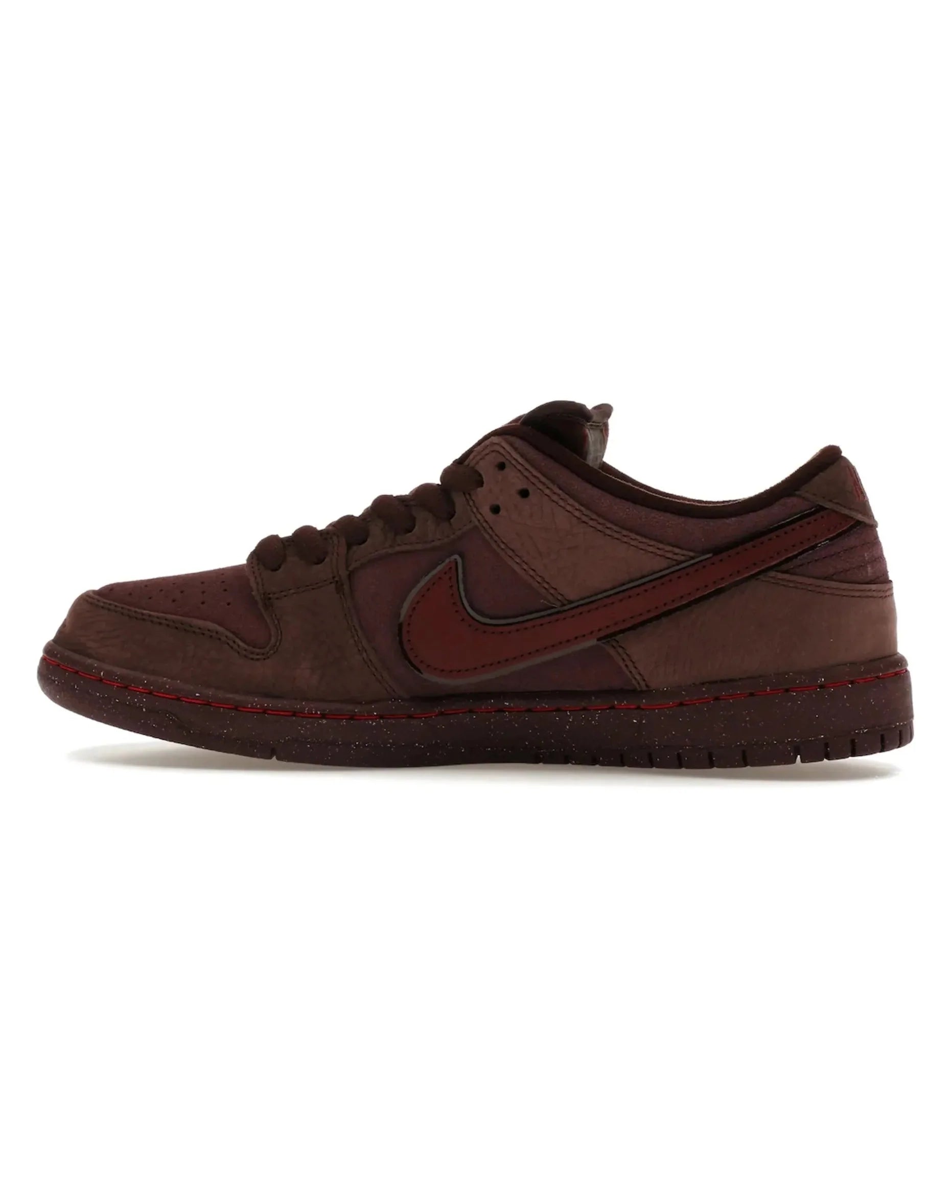 Nike SB Dunk Low City Of Love Burgundy Crush