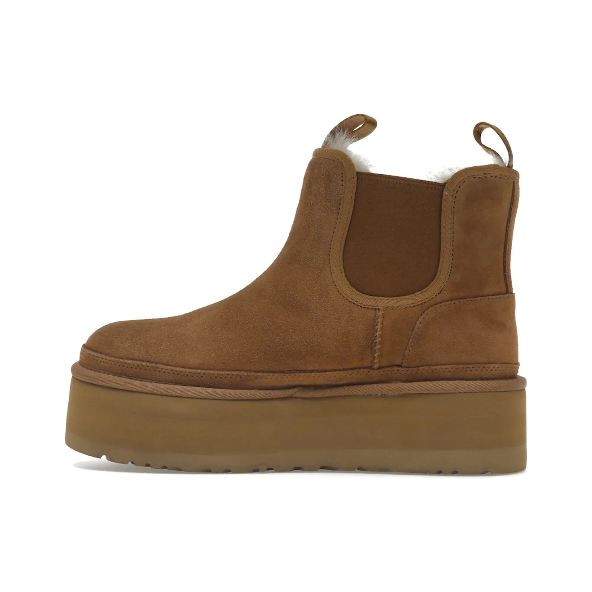 UGG Neumel Platform Chelsea Boot Chestnut (Women's)