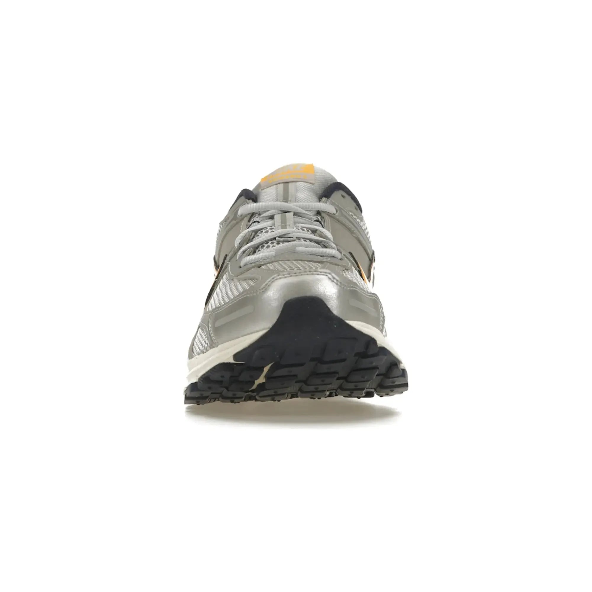 Nike Vomero 5 "Pure Platinum Laser Orange" - street-bill.dk