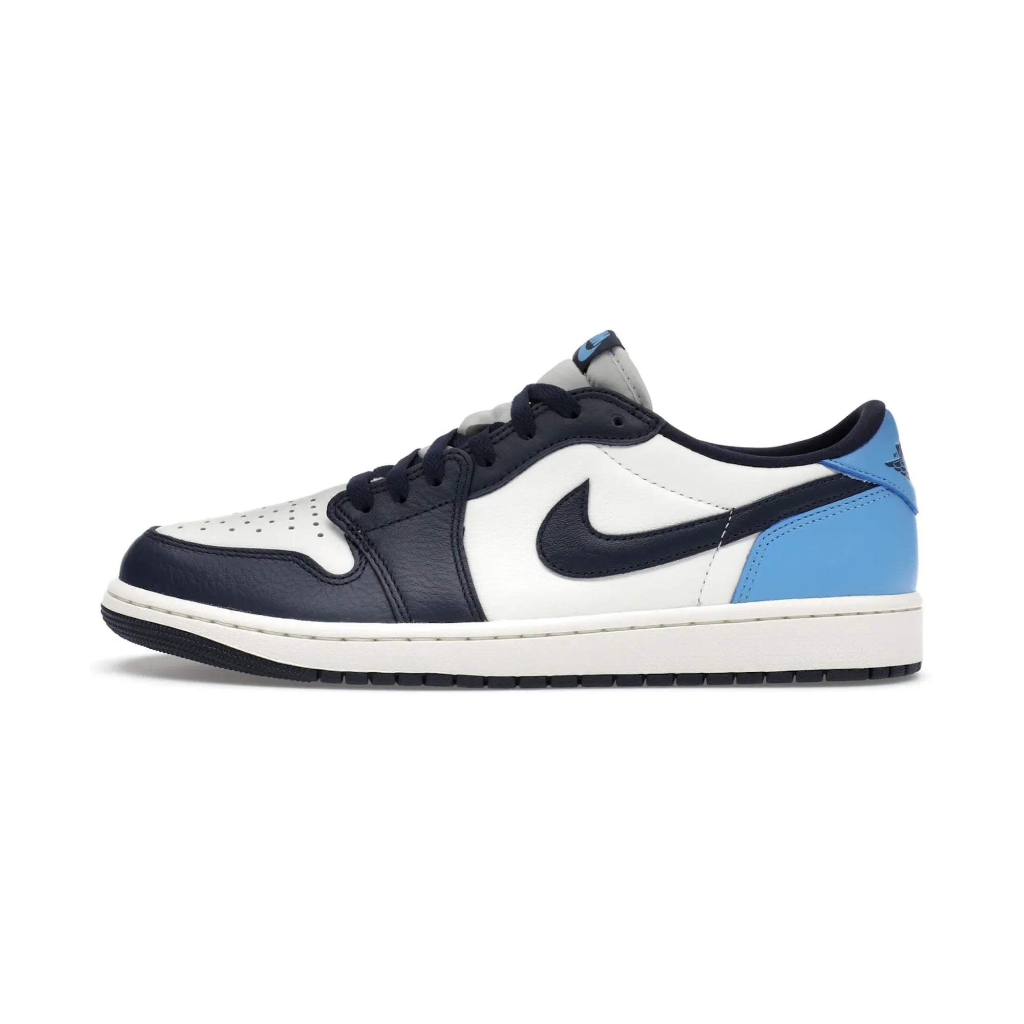 Jordan 1 Low OG Obsidian UNC