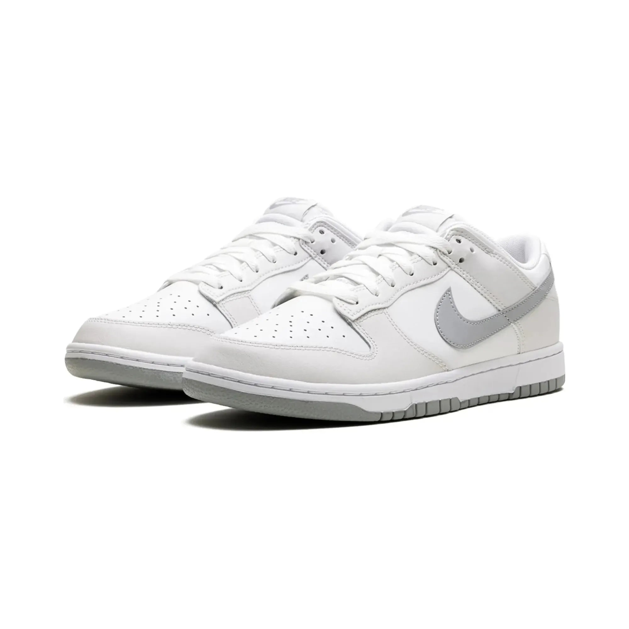 Nike Dunk Low Retro Summit White Light Smoke Grey
