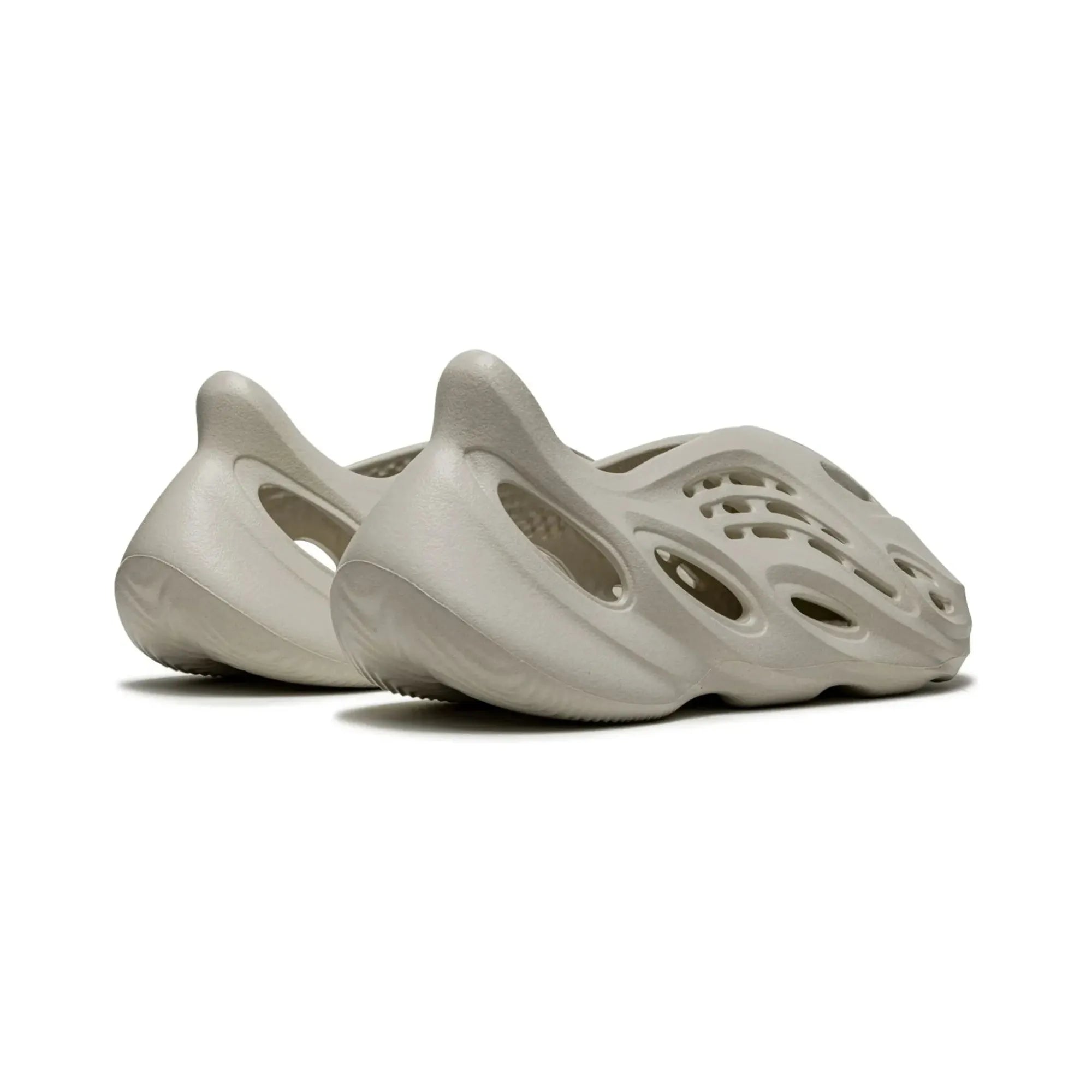 Adidas Yeezy Foam RNNR "Sand" - street-bill.dk