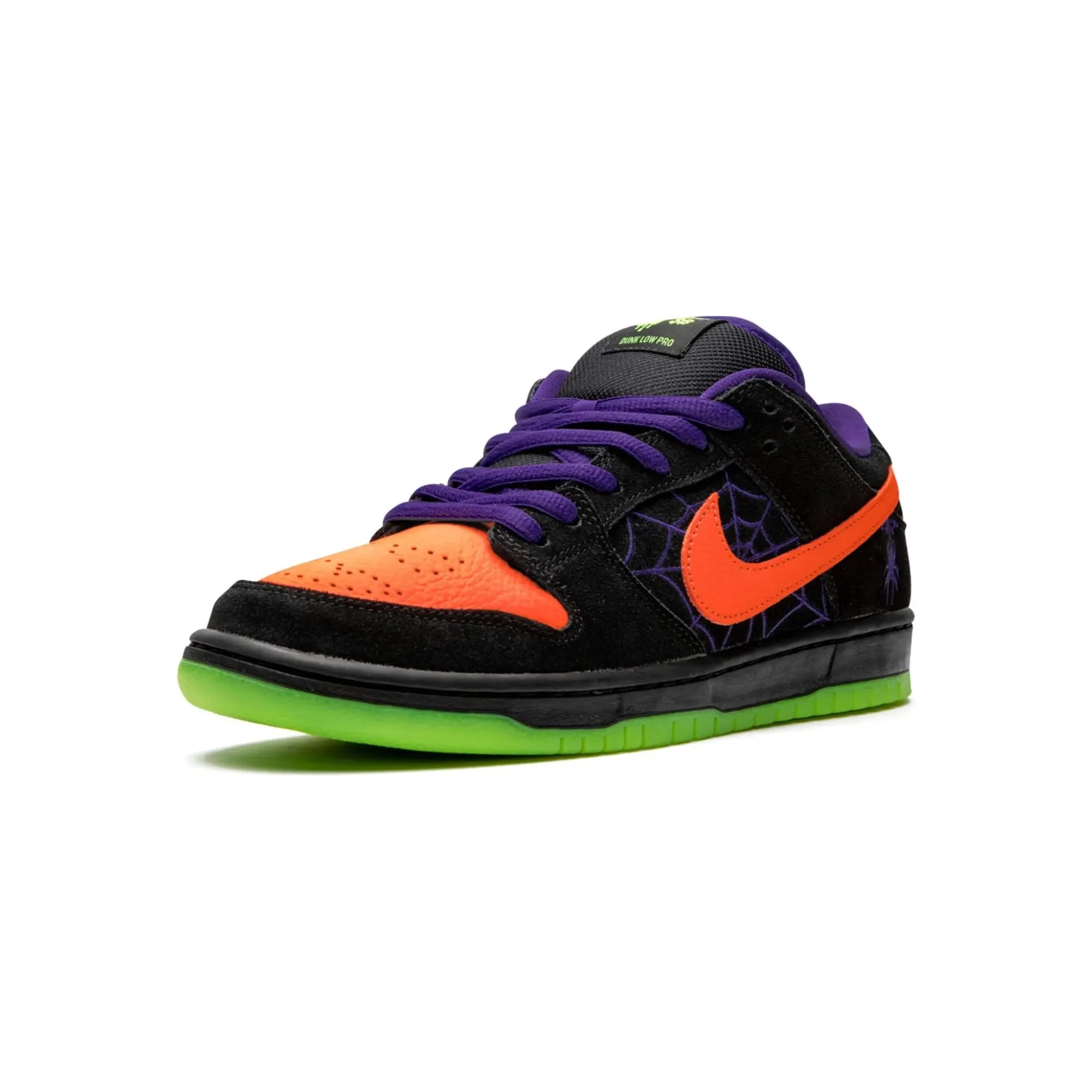 Nike SB Dunk Low Night of Mischief Halloween