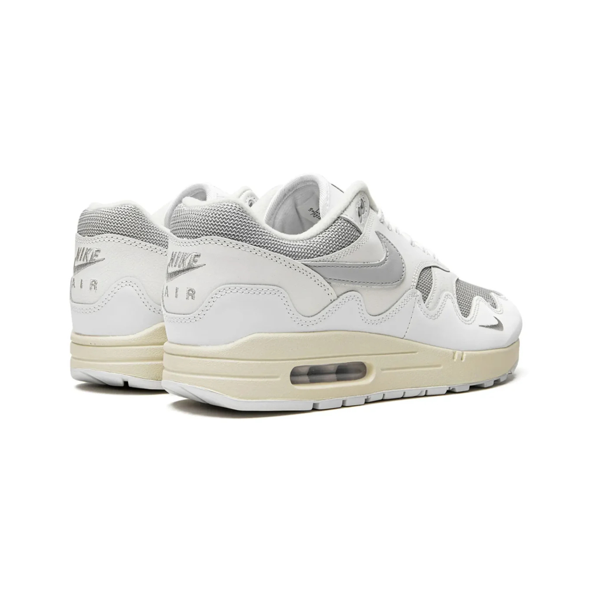 Patta Waves White back