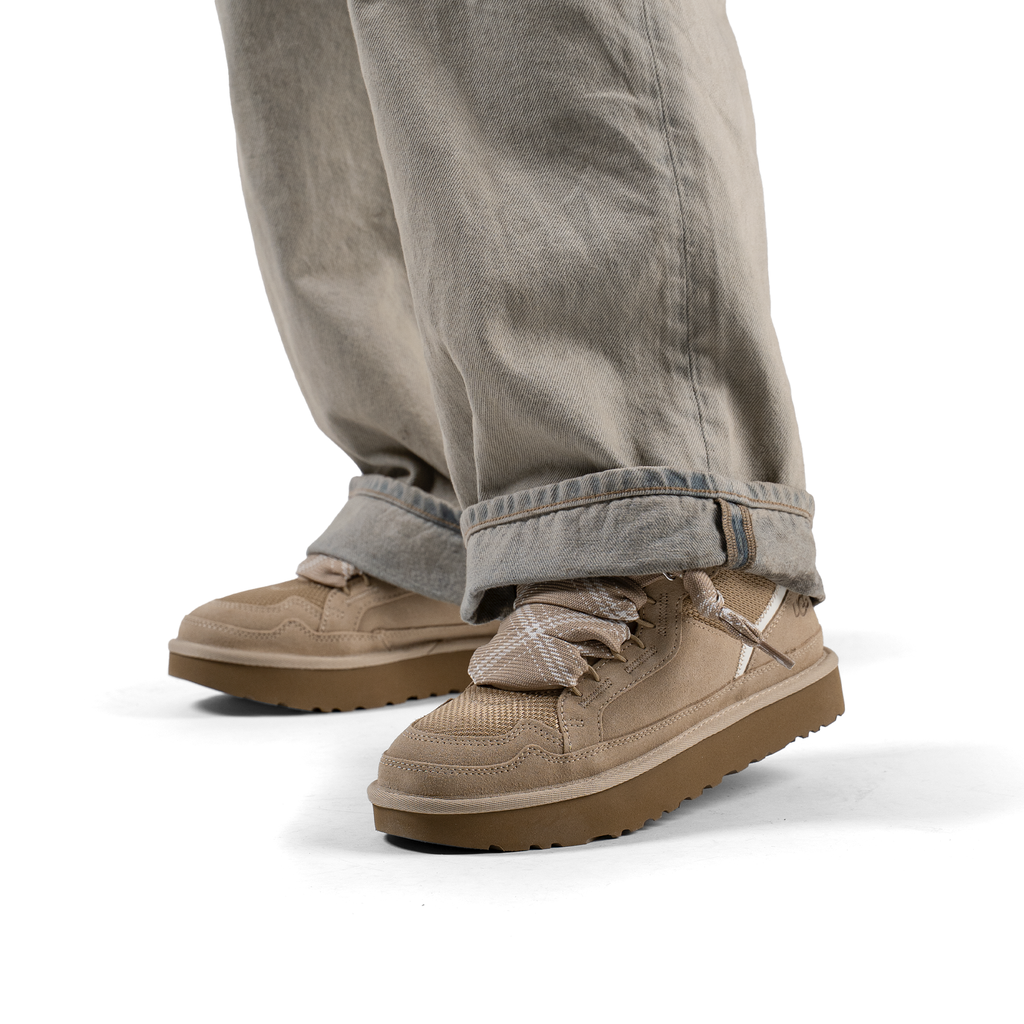 UGG Lowmel Sand (Women's)