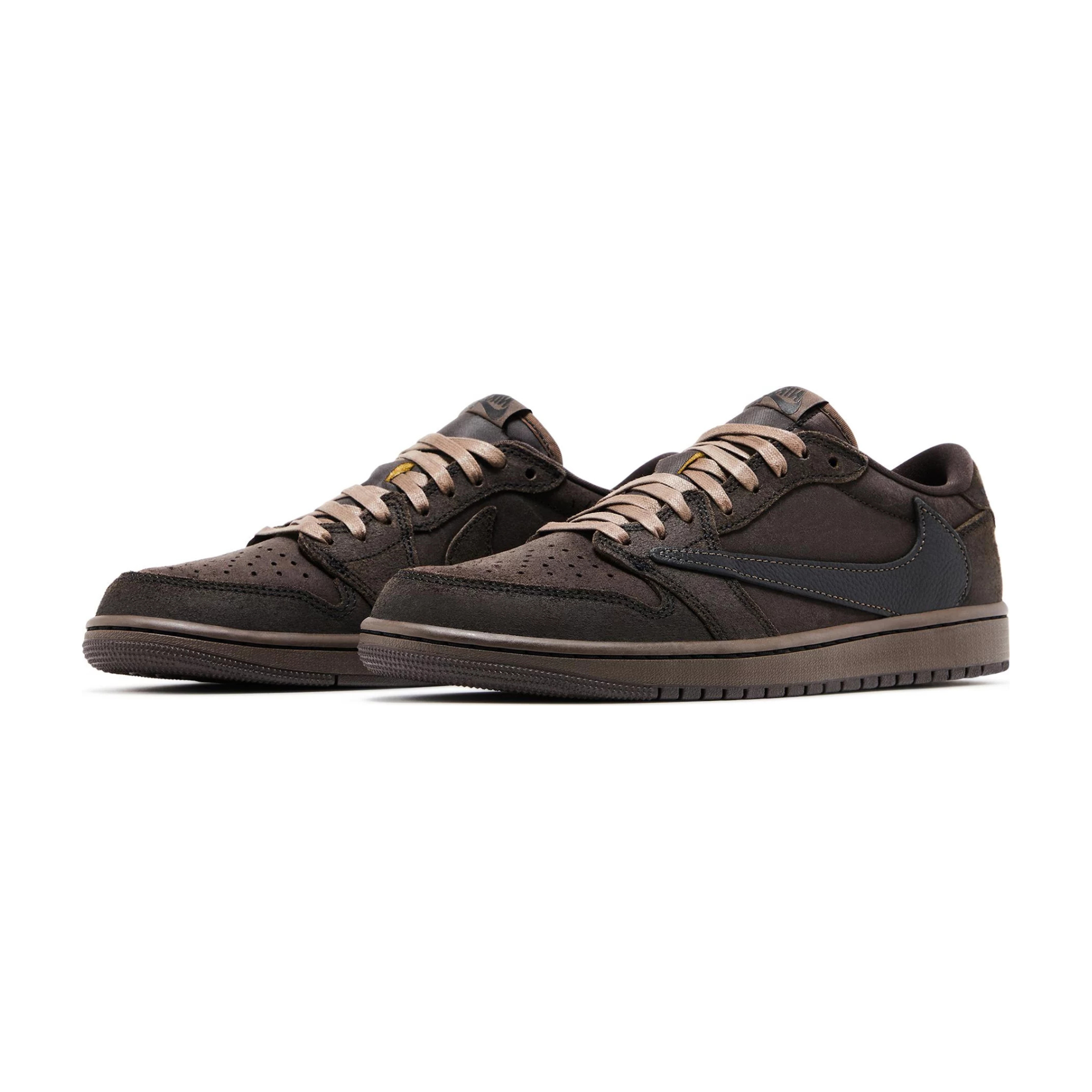 Velvet brown travis scott front
