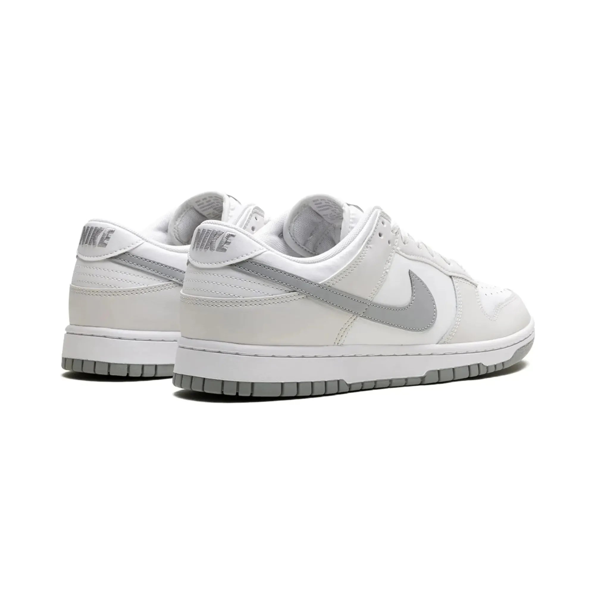 Nike Dunk Low Retro Summit White Light Smoke Grey