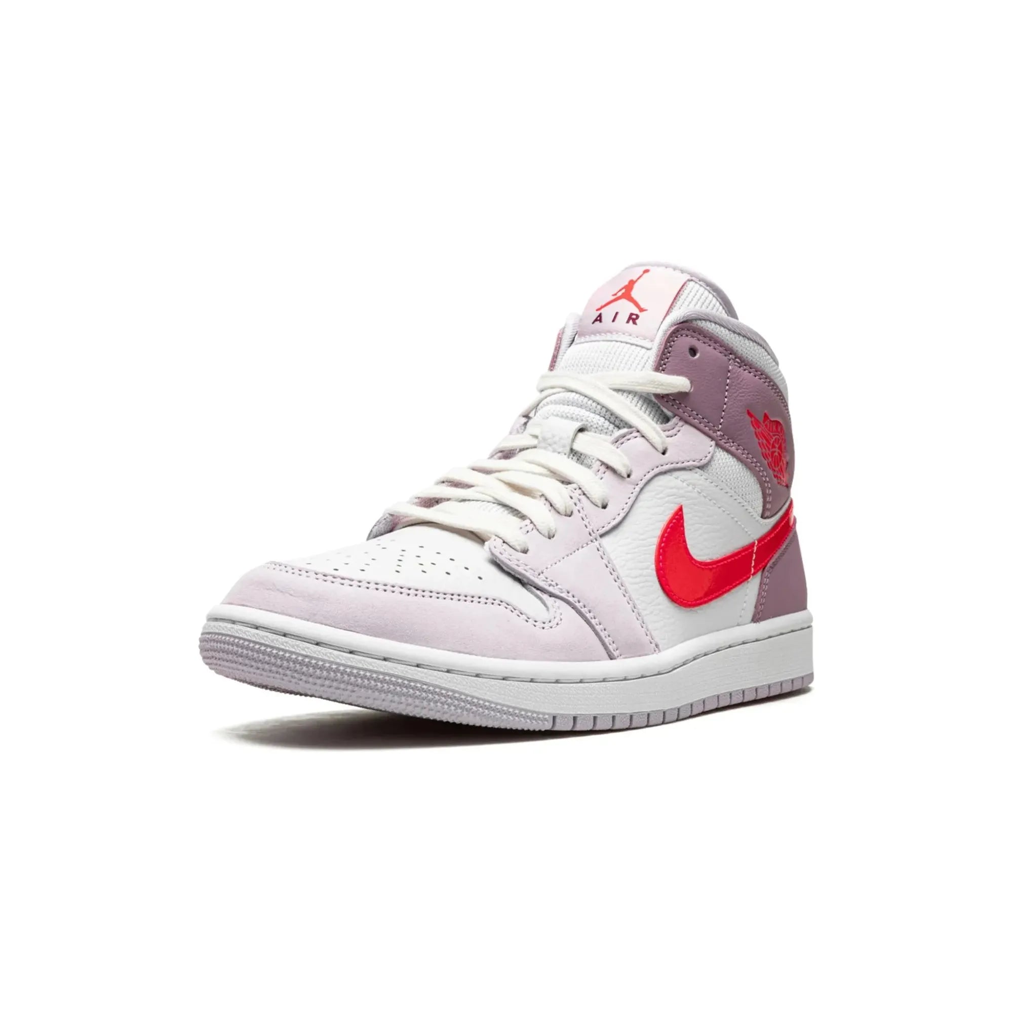 Nike Air Jordan 1 Mid "Valentine's Day" (2022) - street-bill.dk