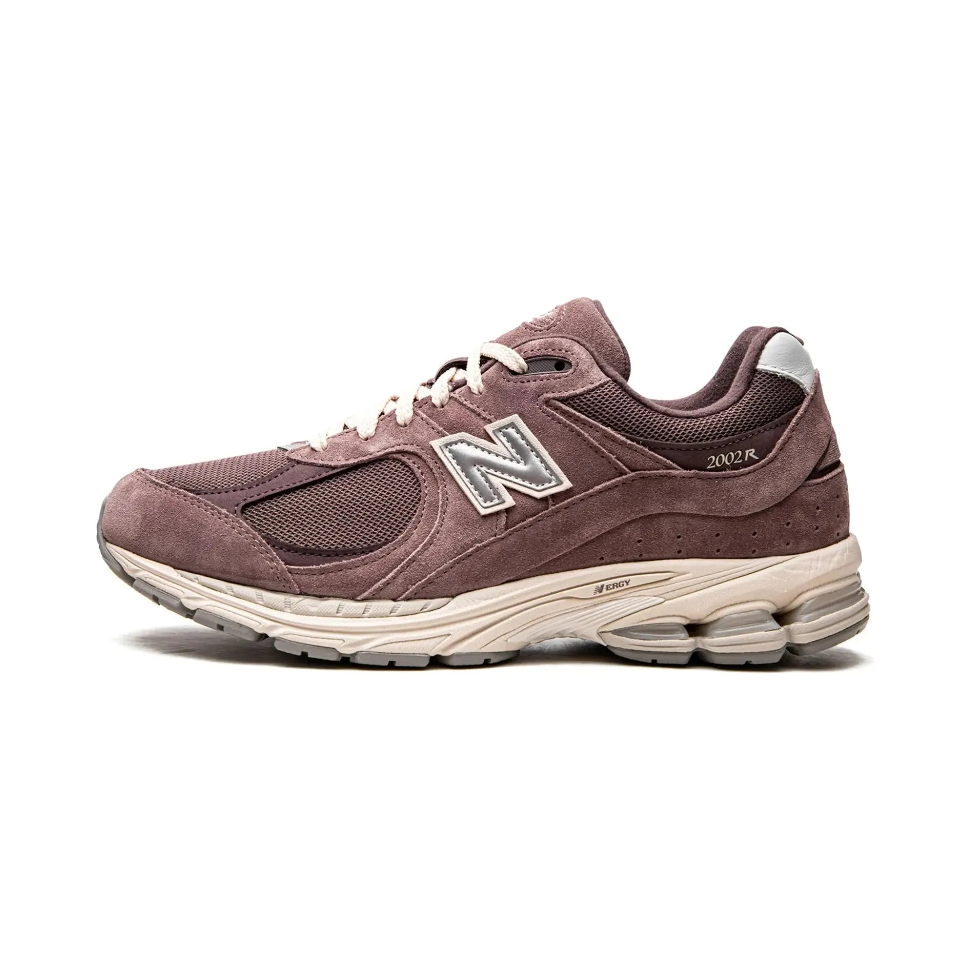 New Balance 2002R "Black Fig" - street-bill.dk