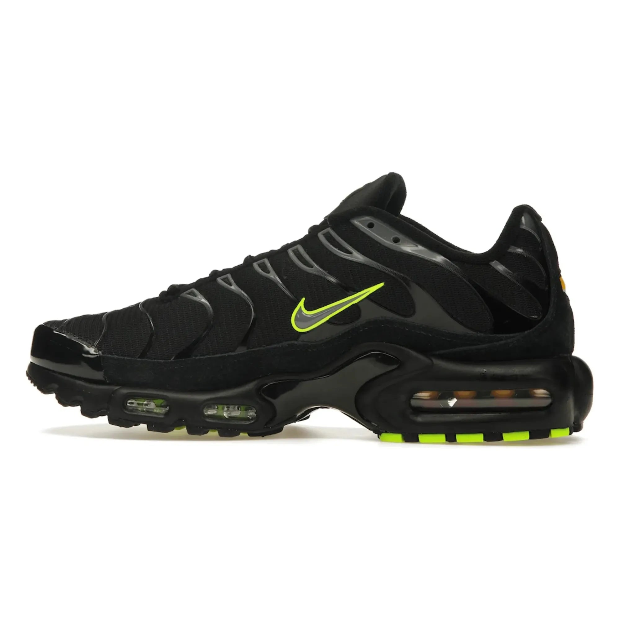 Nike Air Max Plus Black Volt