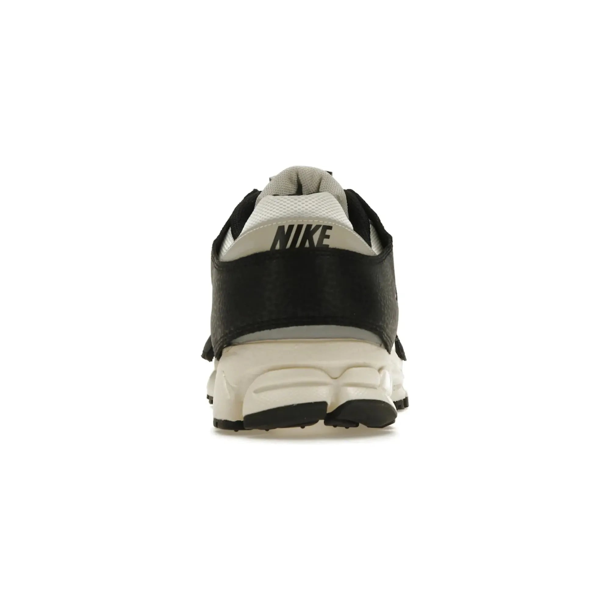 Nike Zoom Vomero 5 "Timeless Panda Dunk" - street-bill.dk