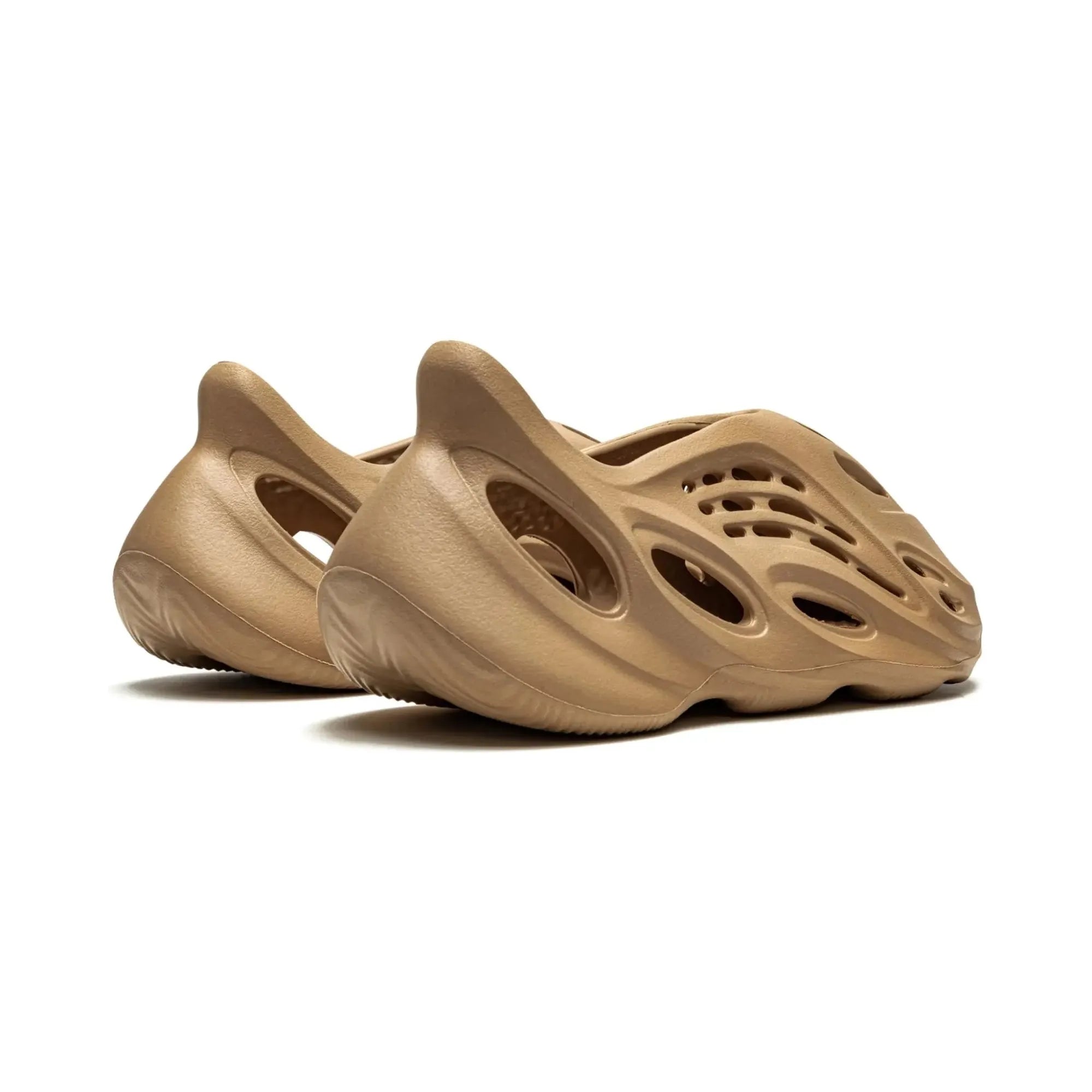 Adidas Yeezy Foam RNNR "Ochre" - street-bill.dk