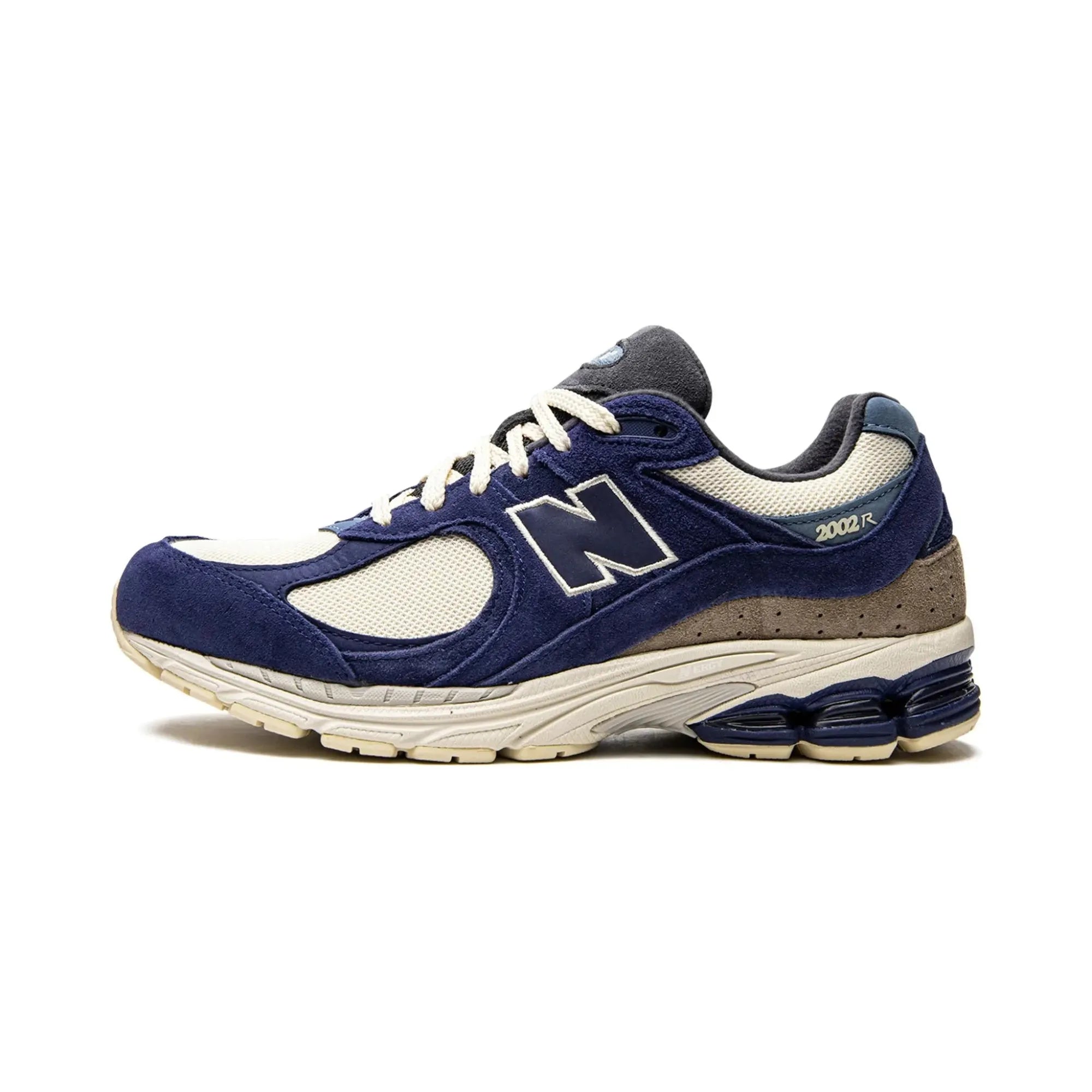 New Balance 2002R "Light Cream Purple" - street-bill.dk