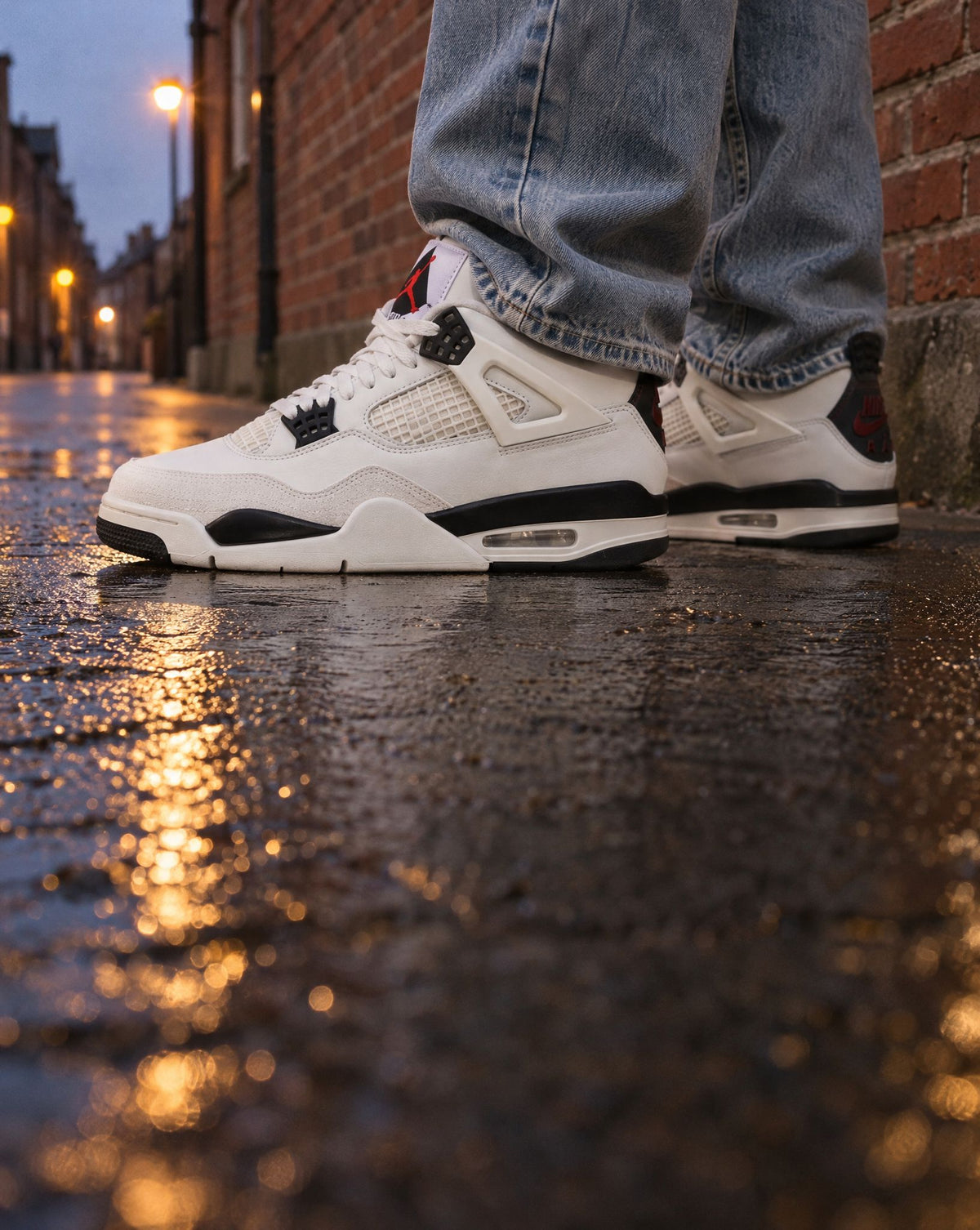 Jordan 4 Retro OG Flight Club - on-foot