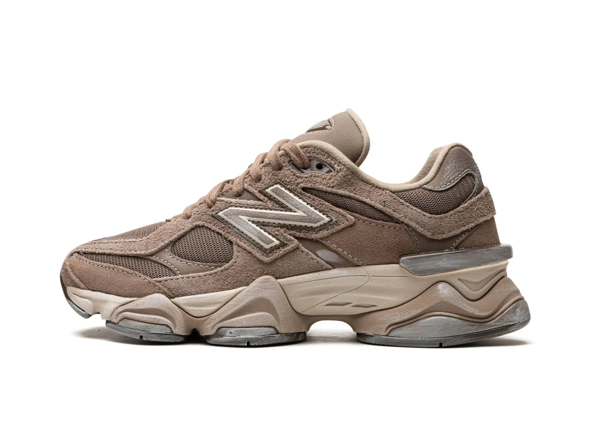 New Balance 9060 Mushroom