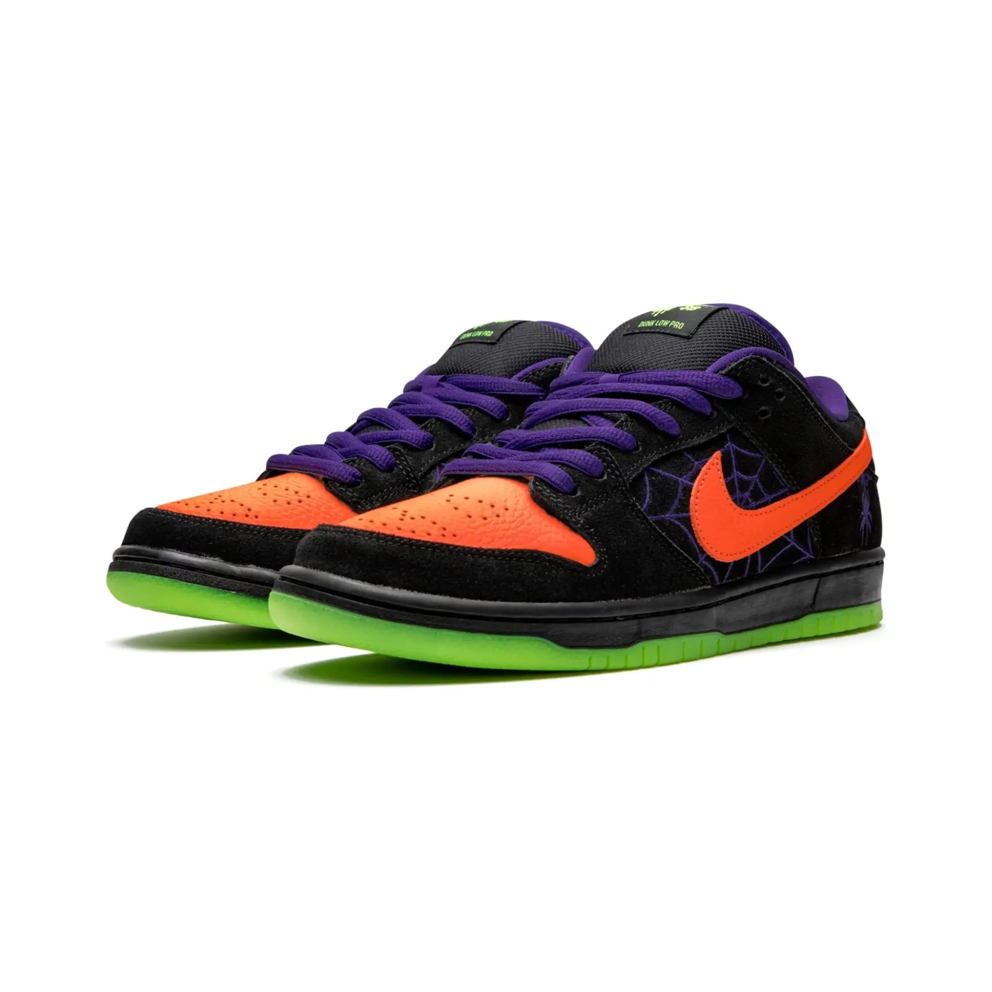 Nike SB Dunk Low Night of Mischief Halloween