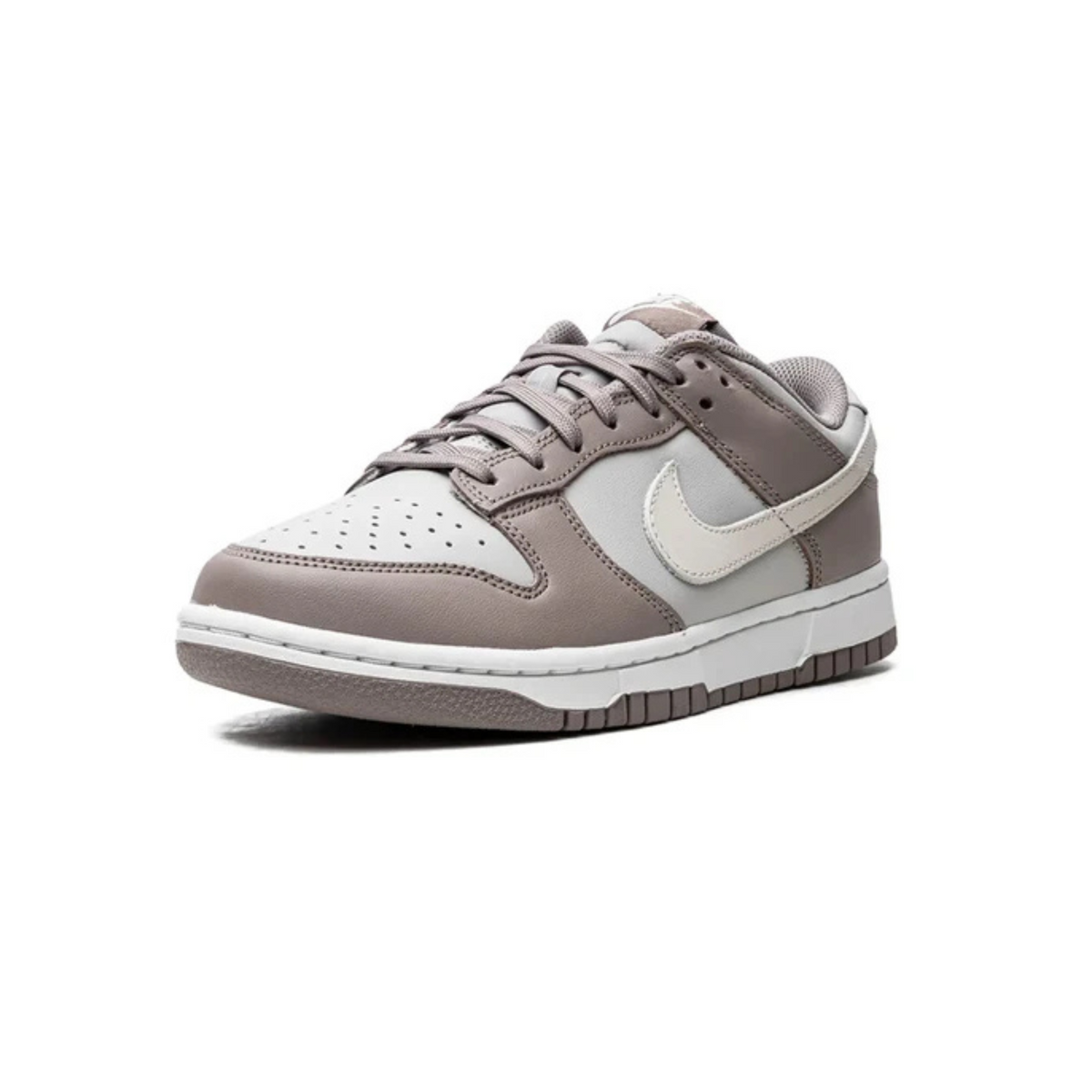 Nike Dunk Low "Bone Beige"