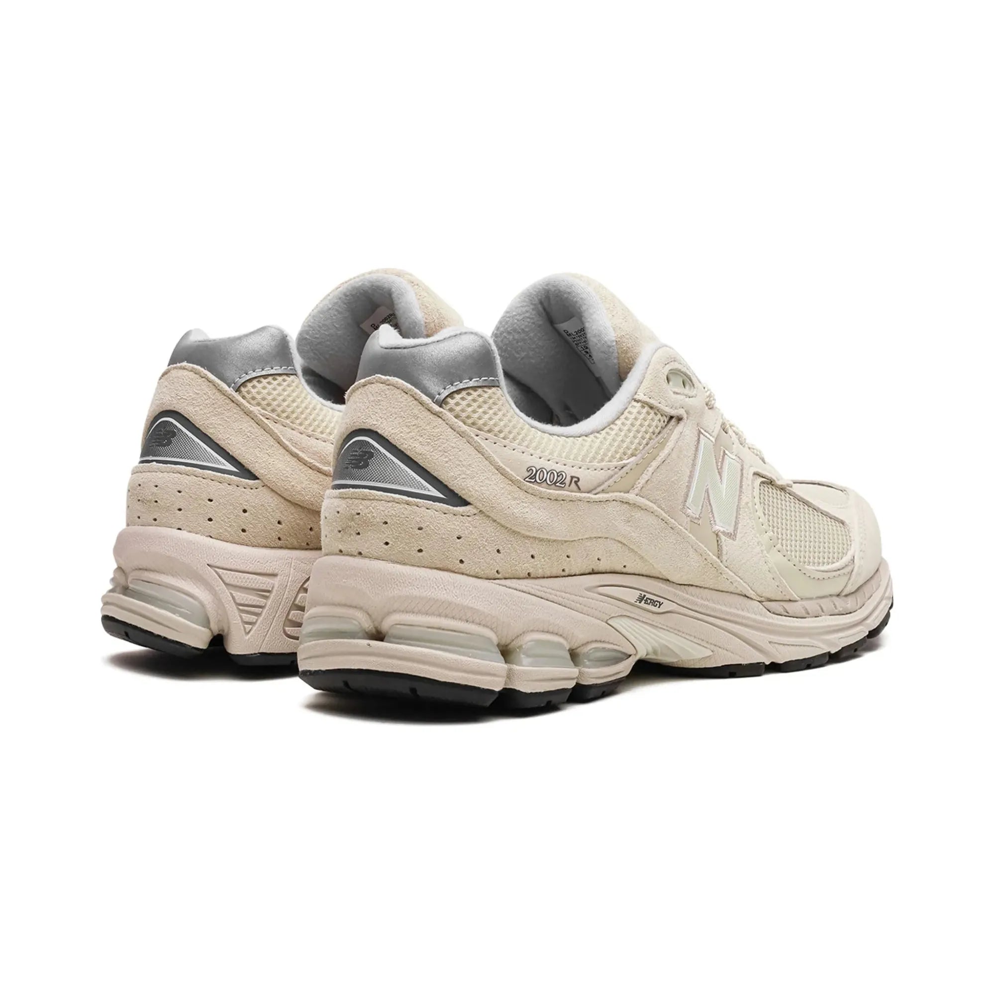 New Balance 2002R "Bone Light Aluminum" - street-bill.dk