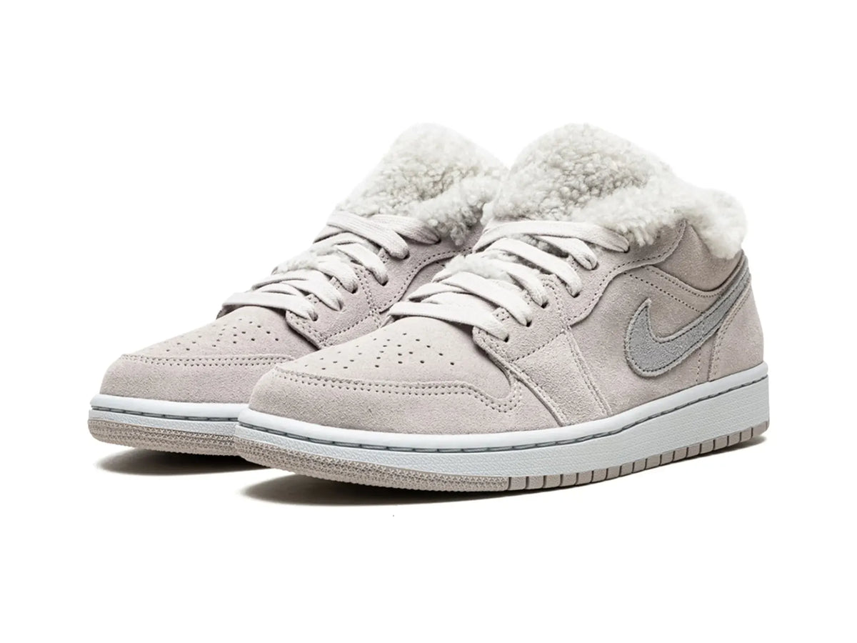 Jordan 1 Low SE Sherpa Fleece (Women's)