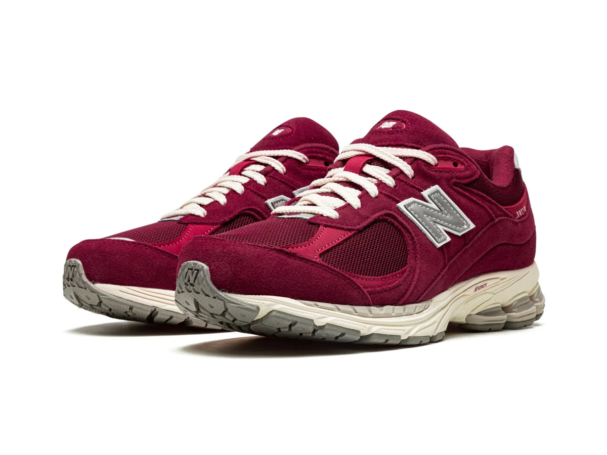 New Balance 2002R "Bordeaux" - street-bill.dk