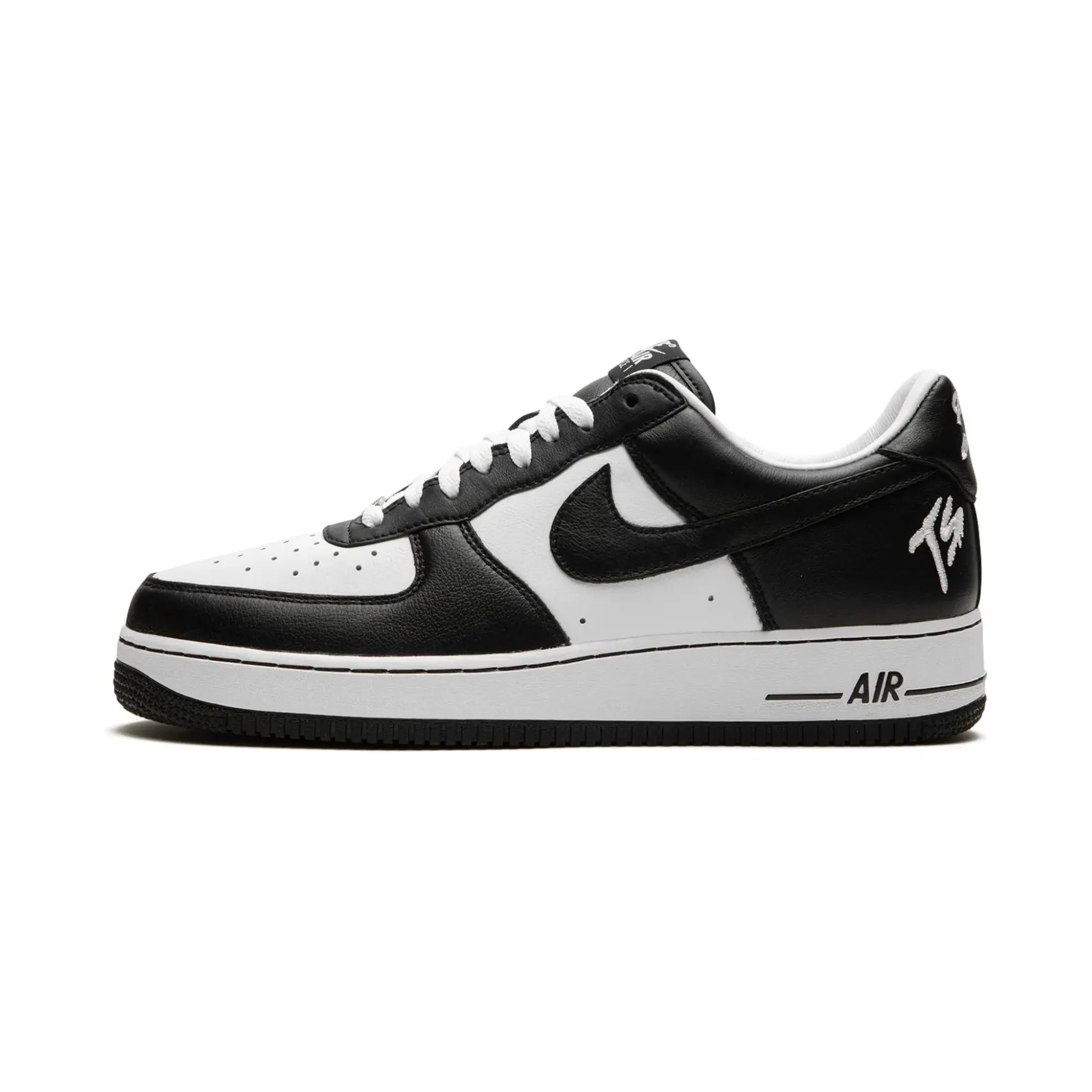 Nike Air Force 1 Low "Terror Squad Blackout" - street-bill.dk