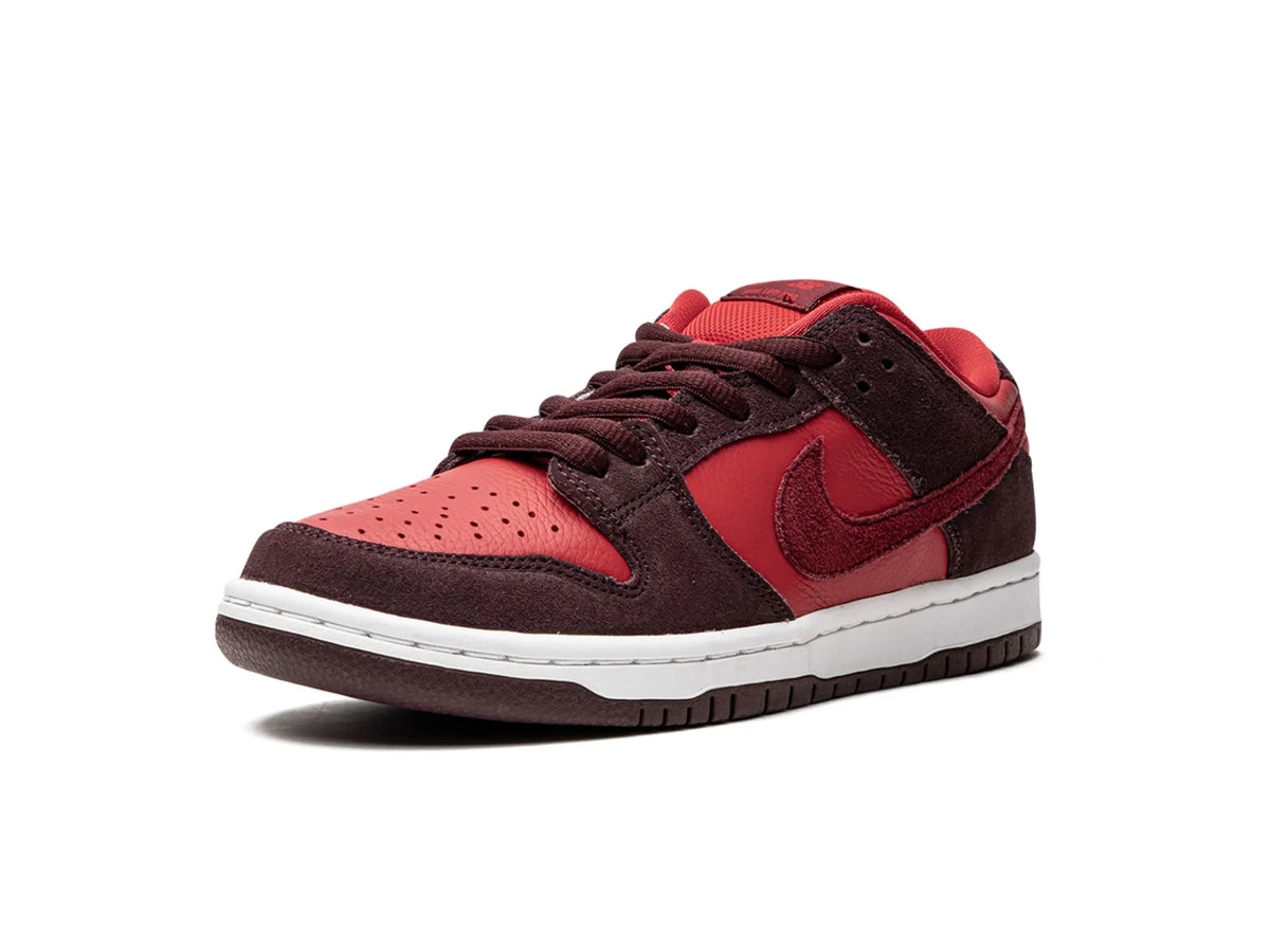 Nike SB Dunk Low "Cherry" - street-bill.dk