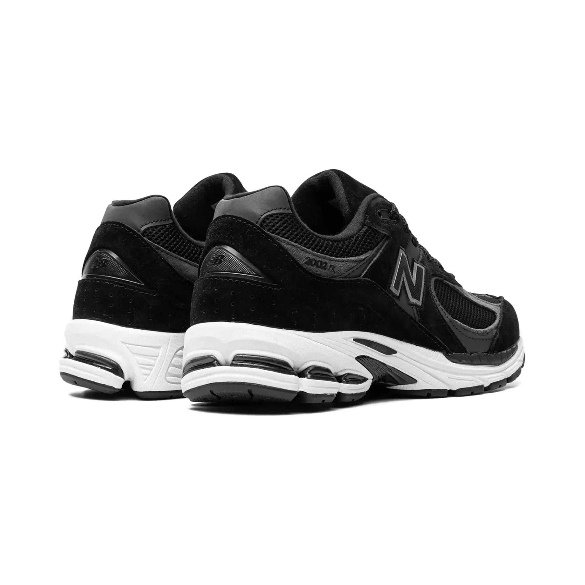 New Balance 2002R "Black Gunmetal" - street-bill.dk