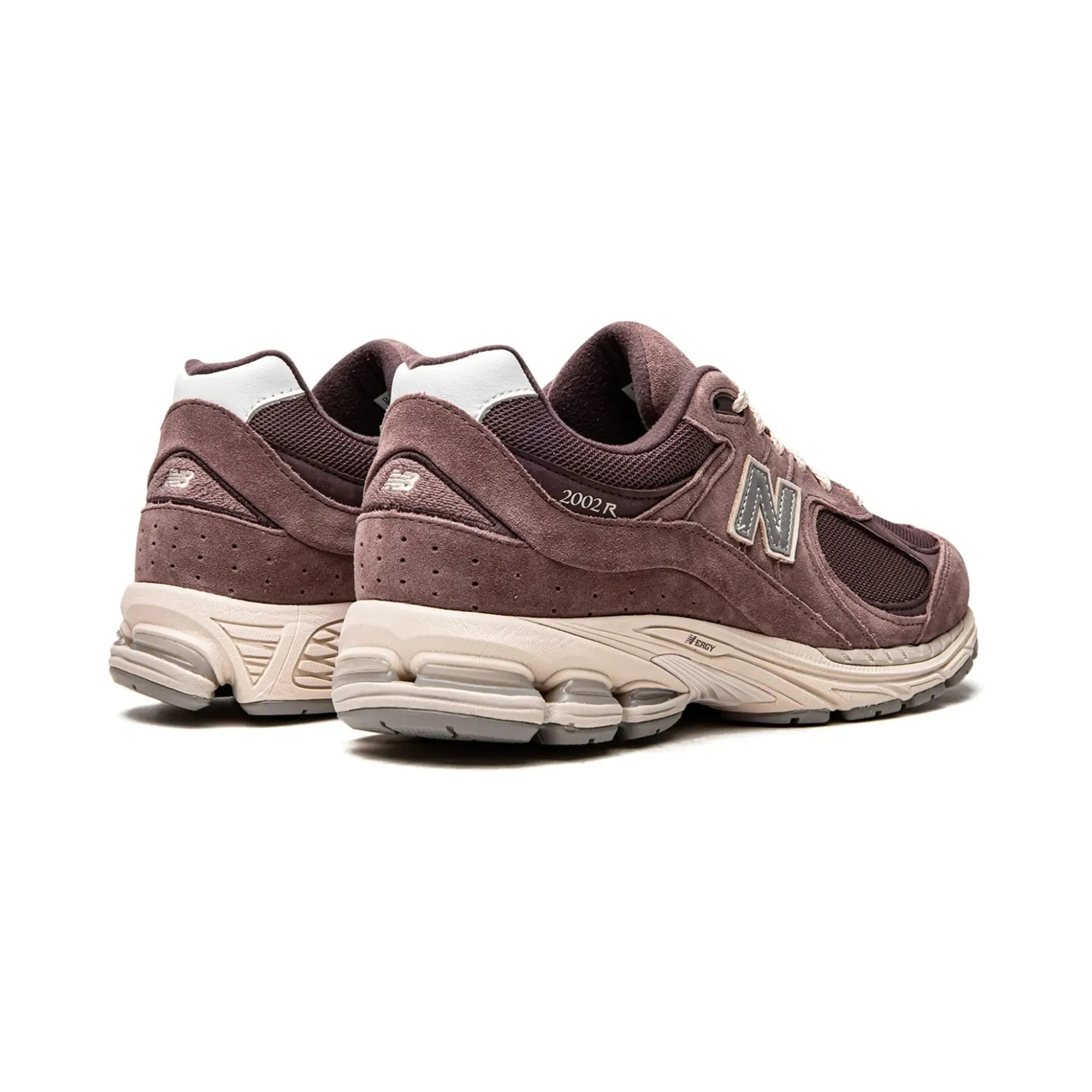 New Balance 2002R "Black Fig" - street-bill.dk