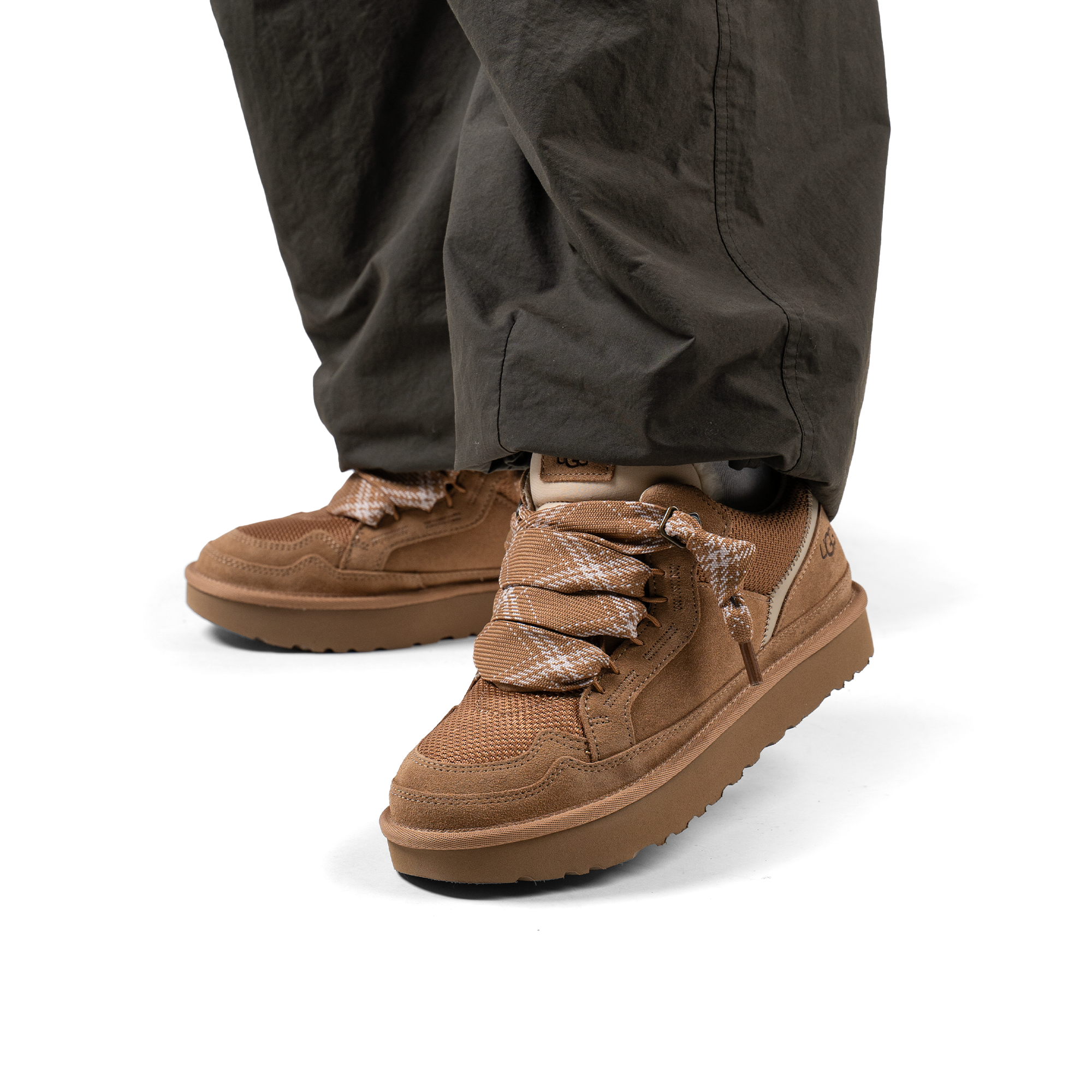 UGG Lowmel Chestnut (Women's)