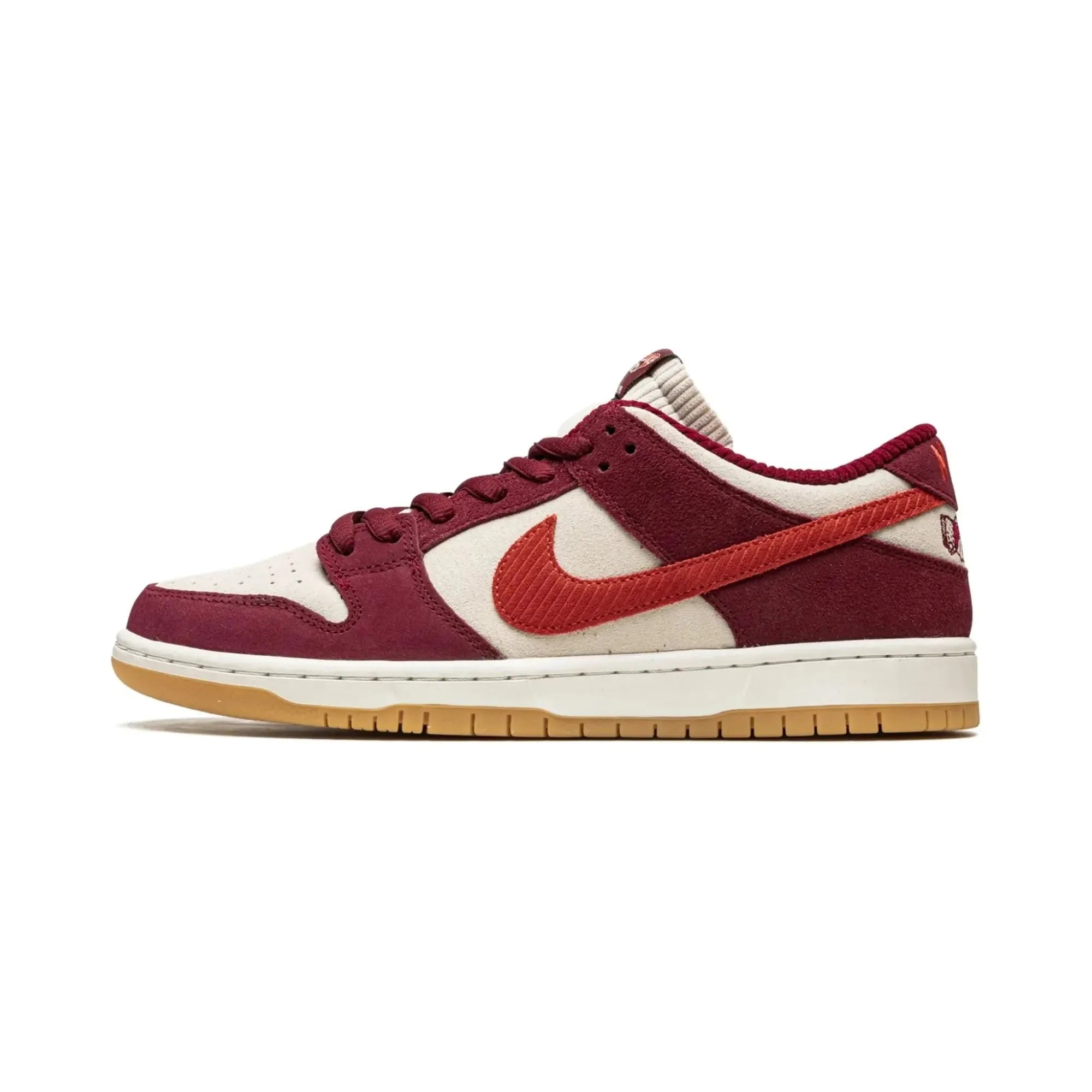 Nike Dunk Low SB X Skate Like A Girl "Bordeaux" - street-bill.dk