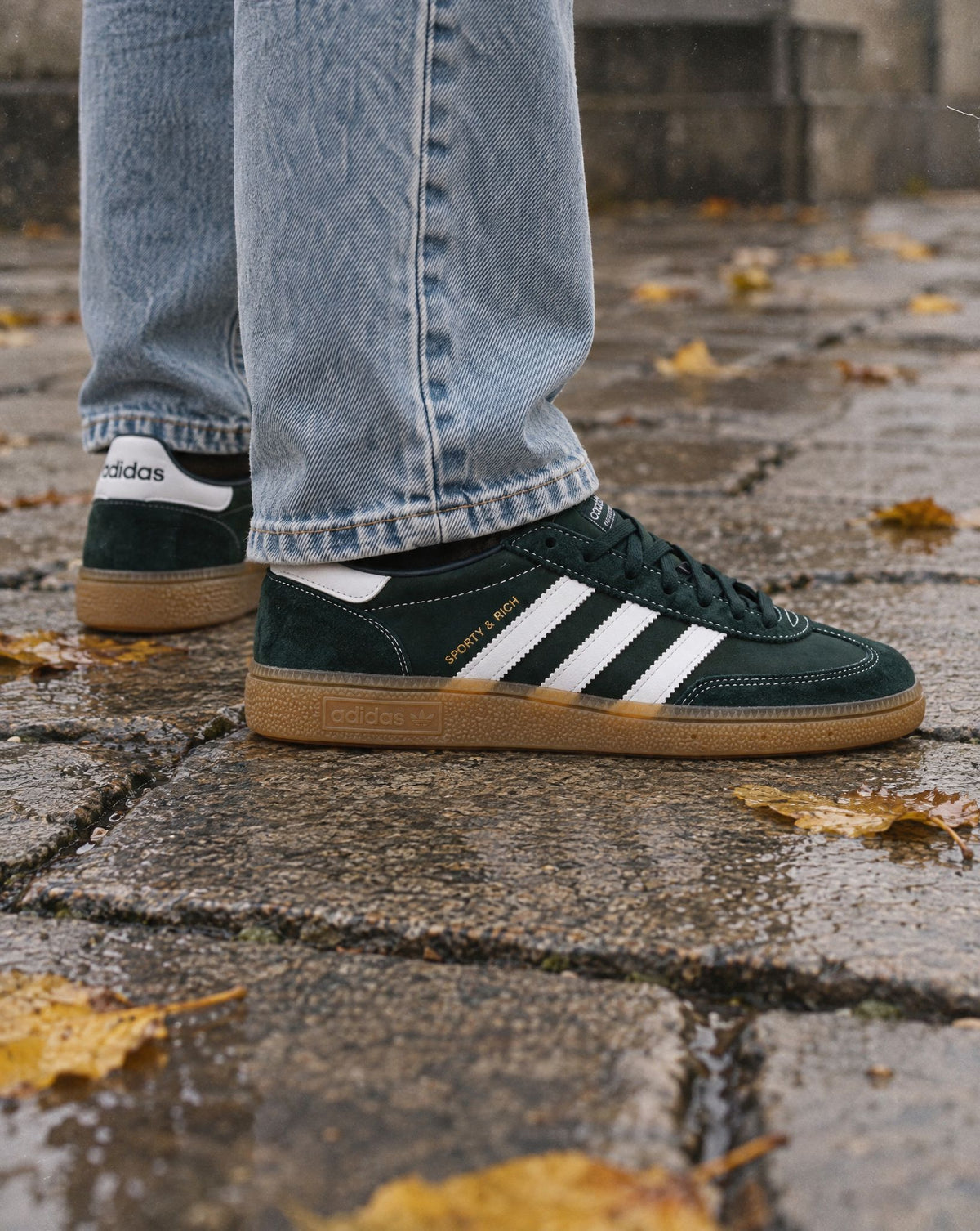 adidas Handball Spezial Sporty & Rich Dark Green - on-foot