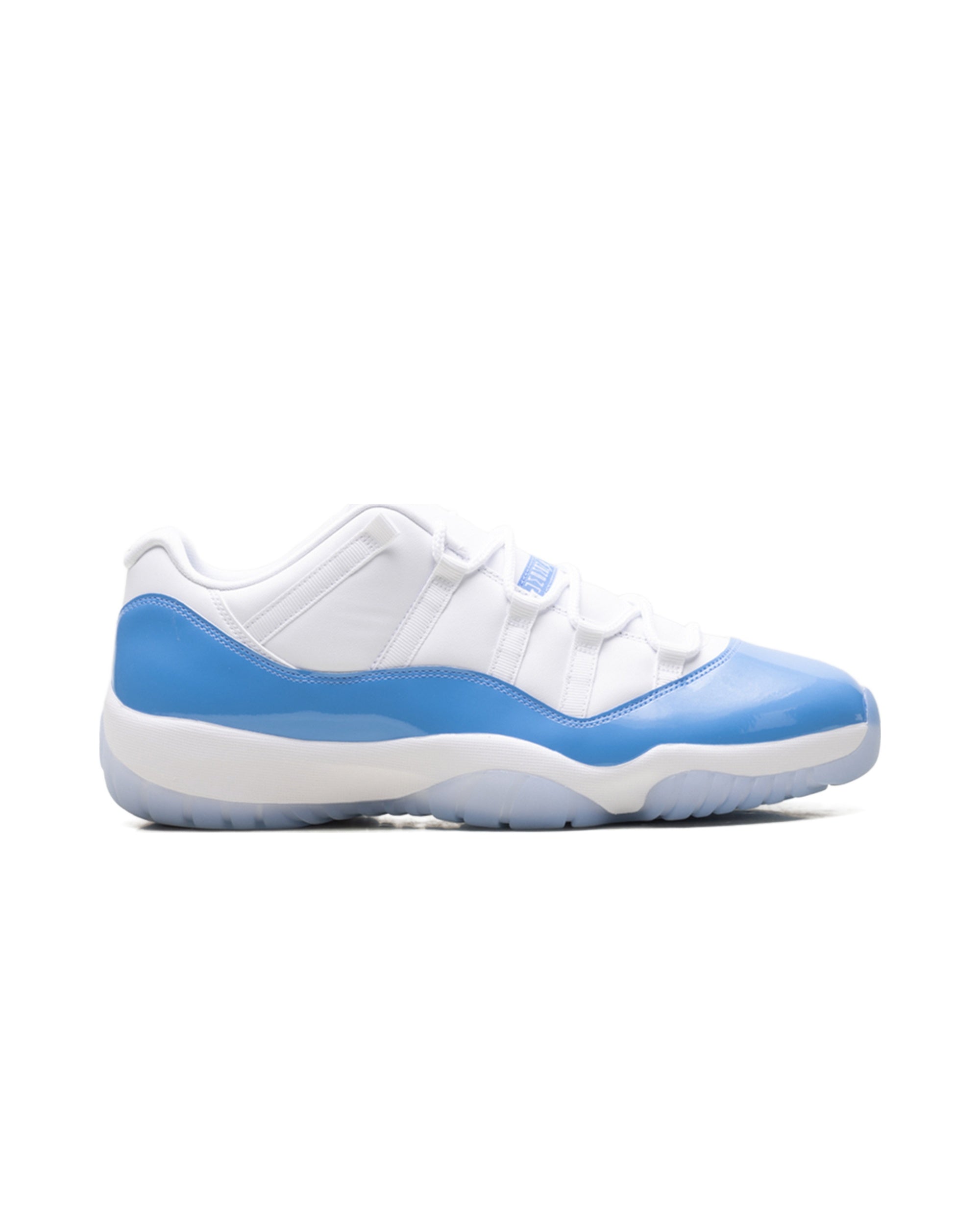 Jordan 11 Retro Low University Blue (2026)