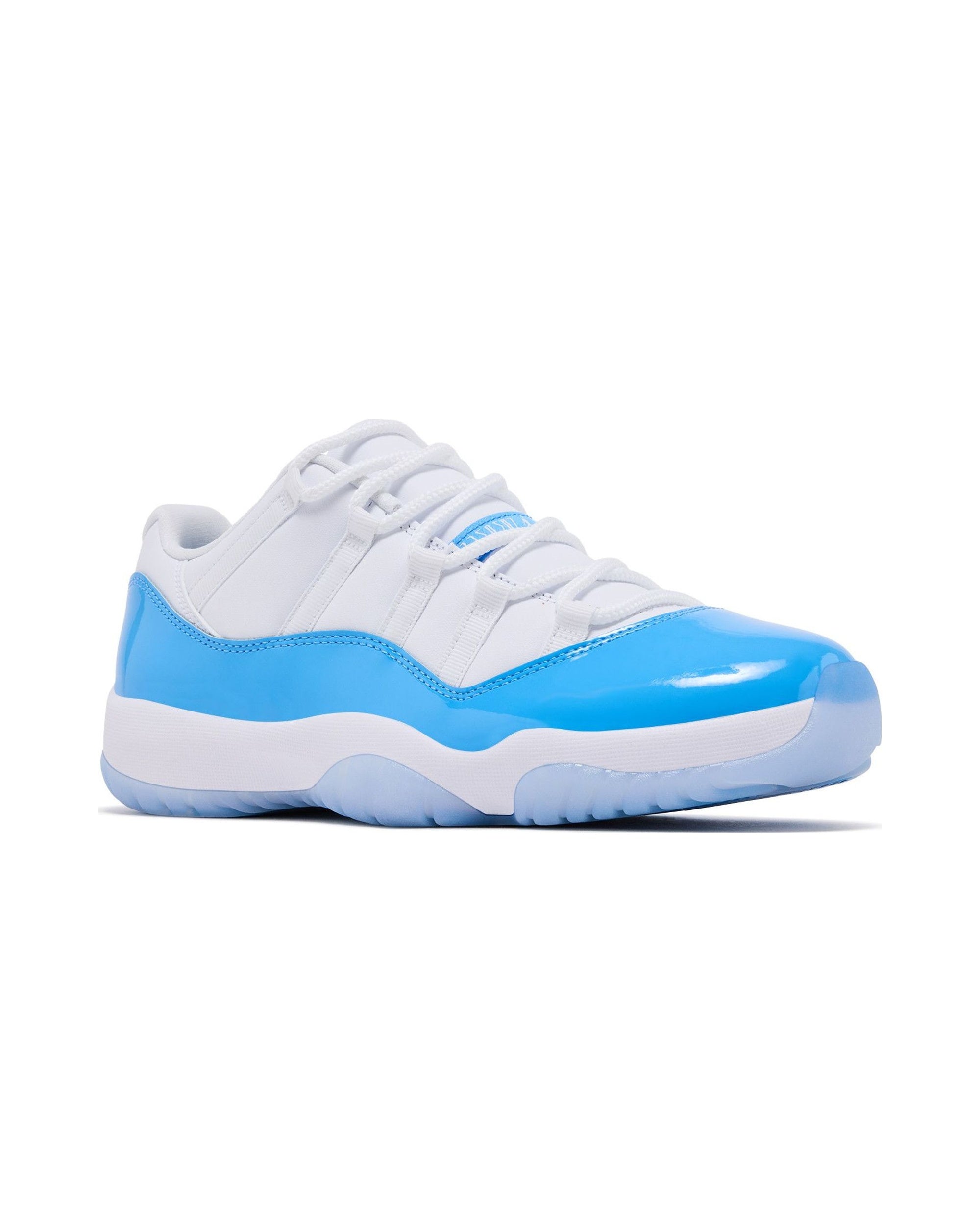 Jordan 11 Retro Low University Blue (2026)