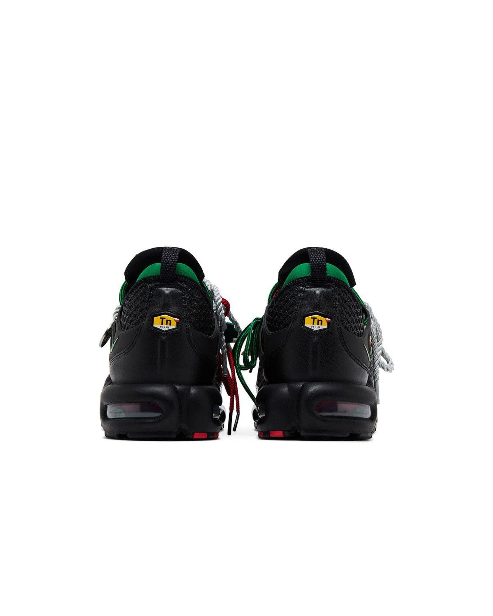 Nike Air Max Plus Homecoming Black
