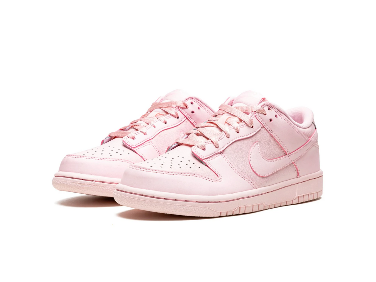 Nike Dunk Low "Prism Pink"